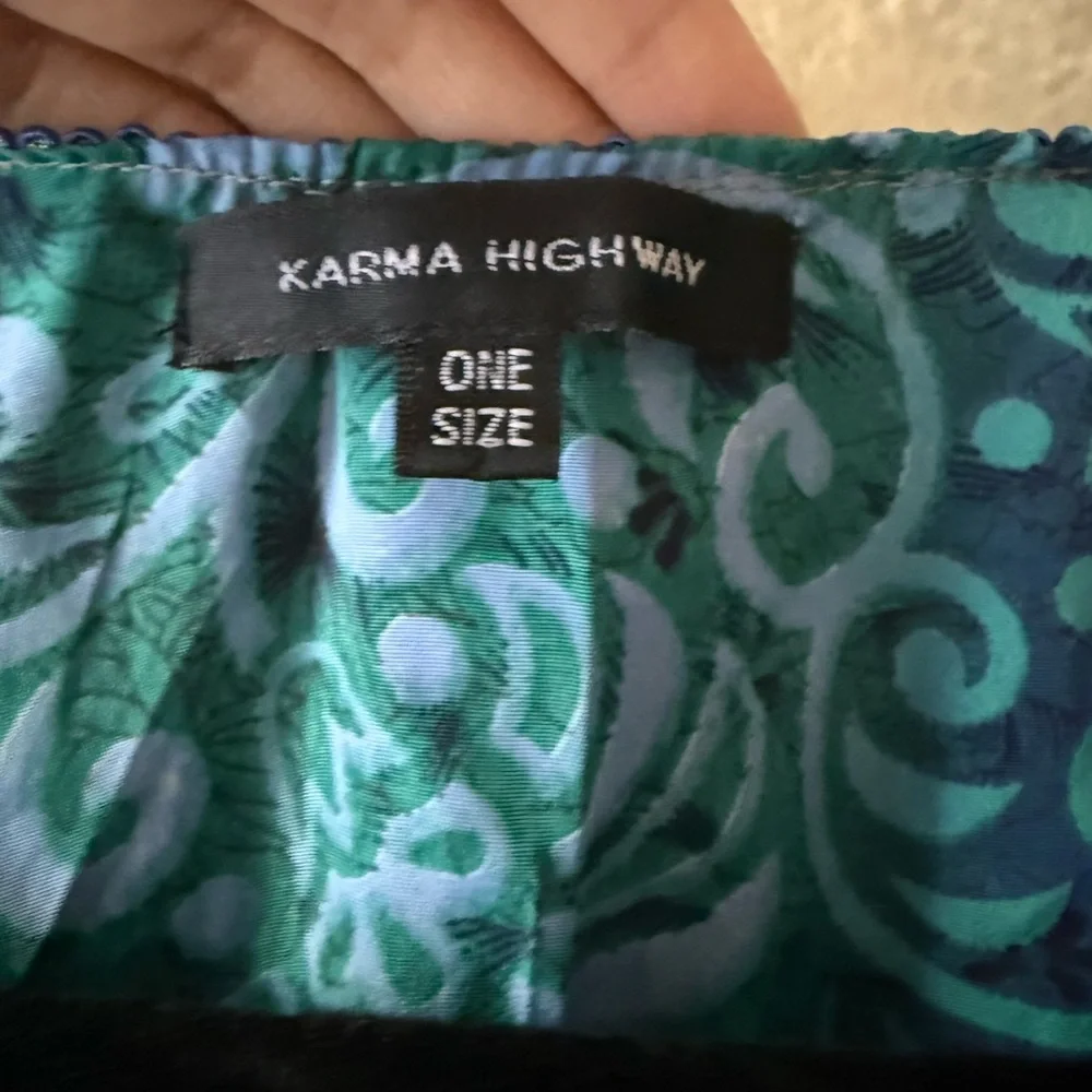 Karma Highway Floral Teal & Blue Women's Top - Size OS - Picture 3 of 10